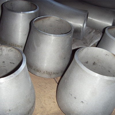 钢管模压大小头